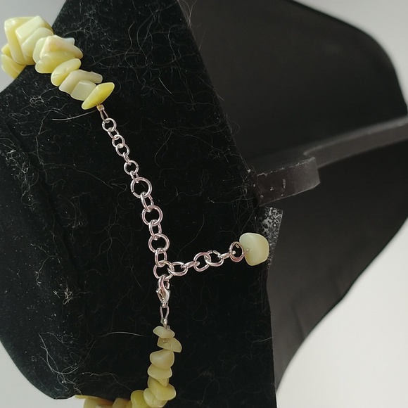 Handmade Olive "Serpentine" Choker - Picture 3 of 4